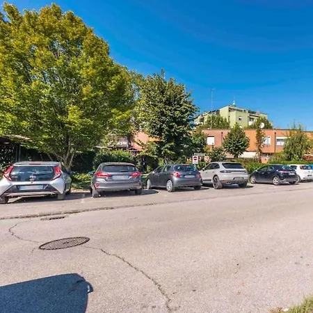 Διαμέρισμα Con Giardino In Piena Citta *
