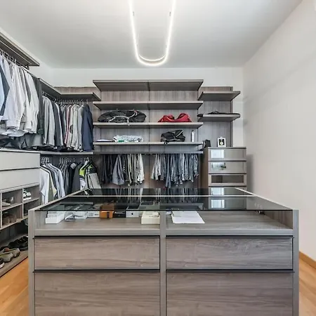 Con Giardino In Piena Citta Διαμέρισμα *